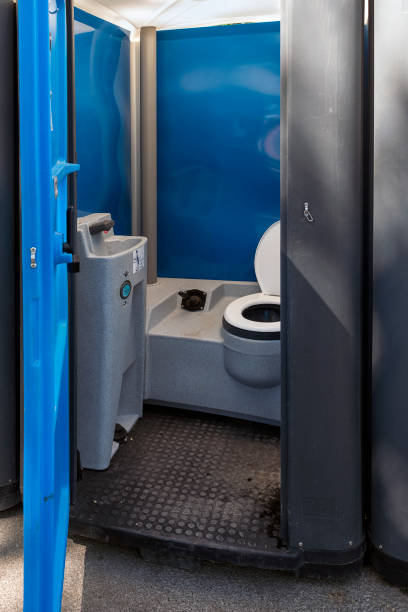 Best Porta potty rental near me  in Brookneal, VA